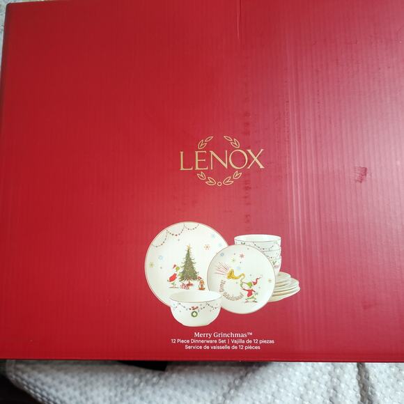 LENOX NWT MERRY GRINCHMAS 12 PIECE DINNERWARE SET - Picture 3 of 4